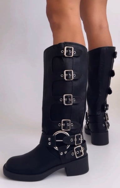 Biker boots