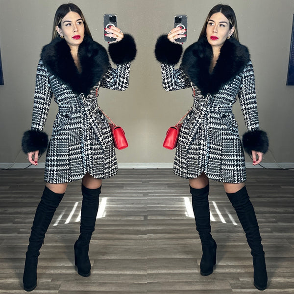 Black white CH removable due coat